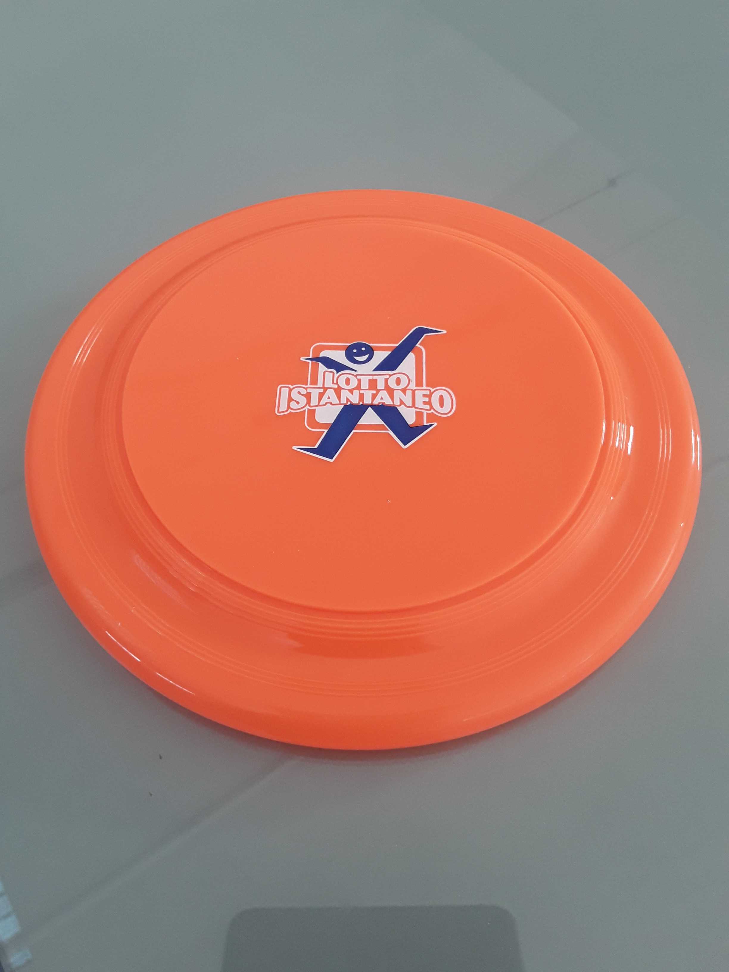 frisbee 