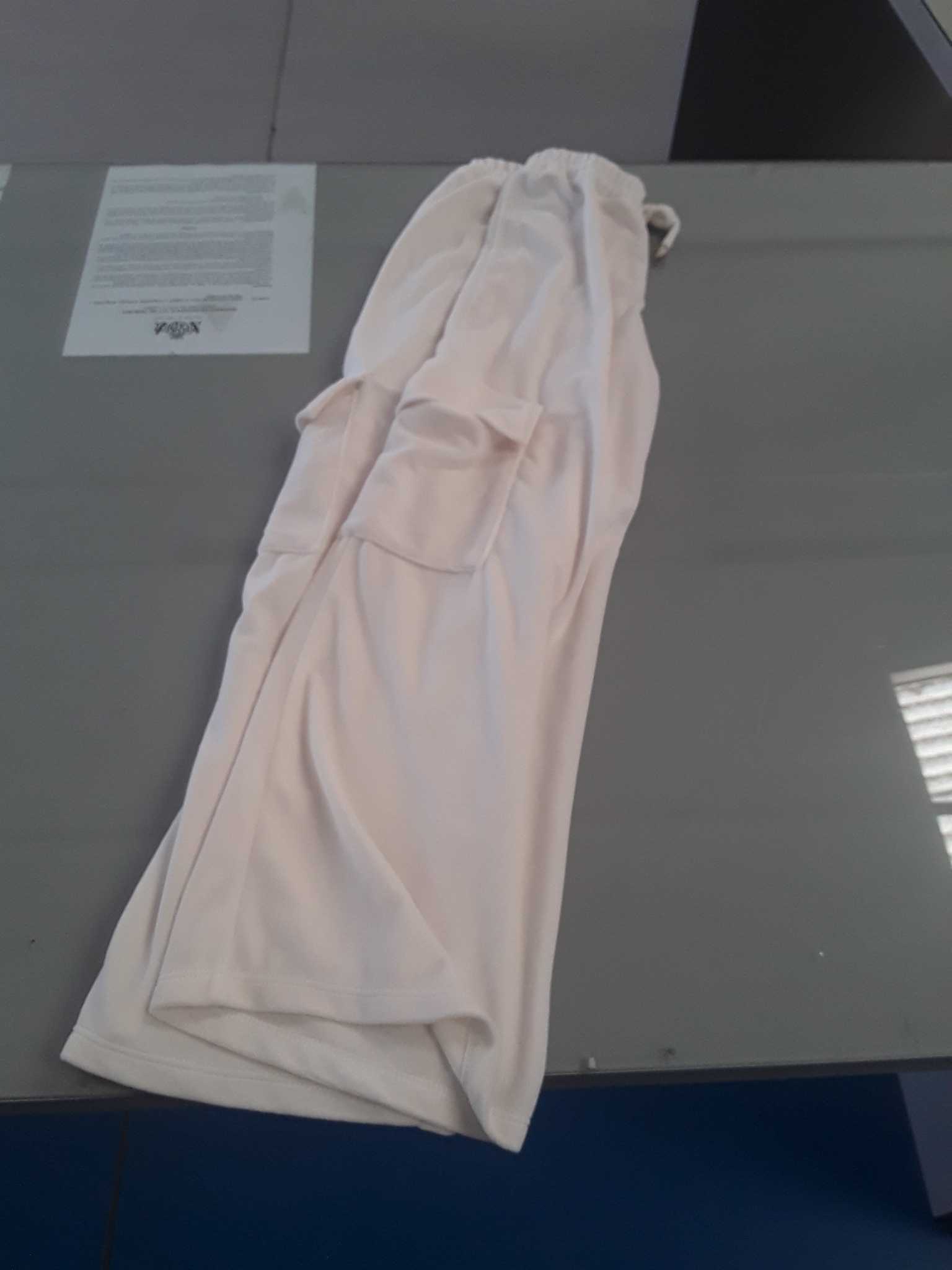 Pantaloni ragazza 13/14 anni