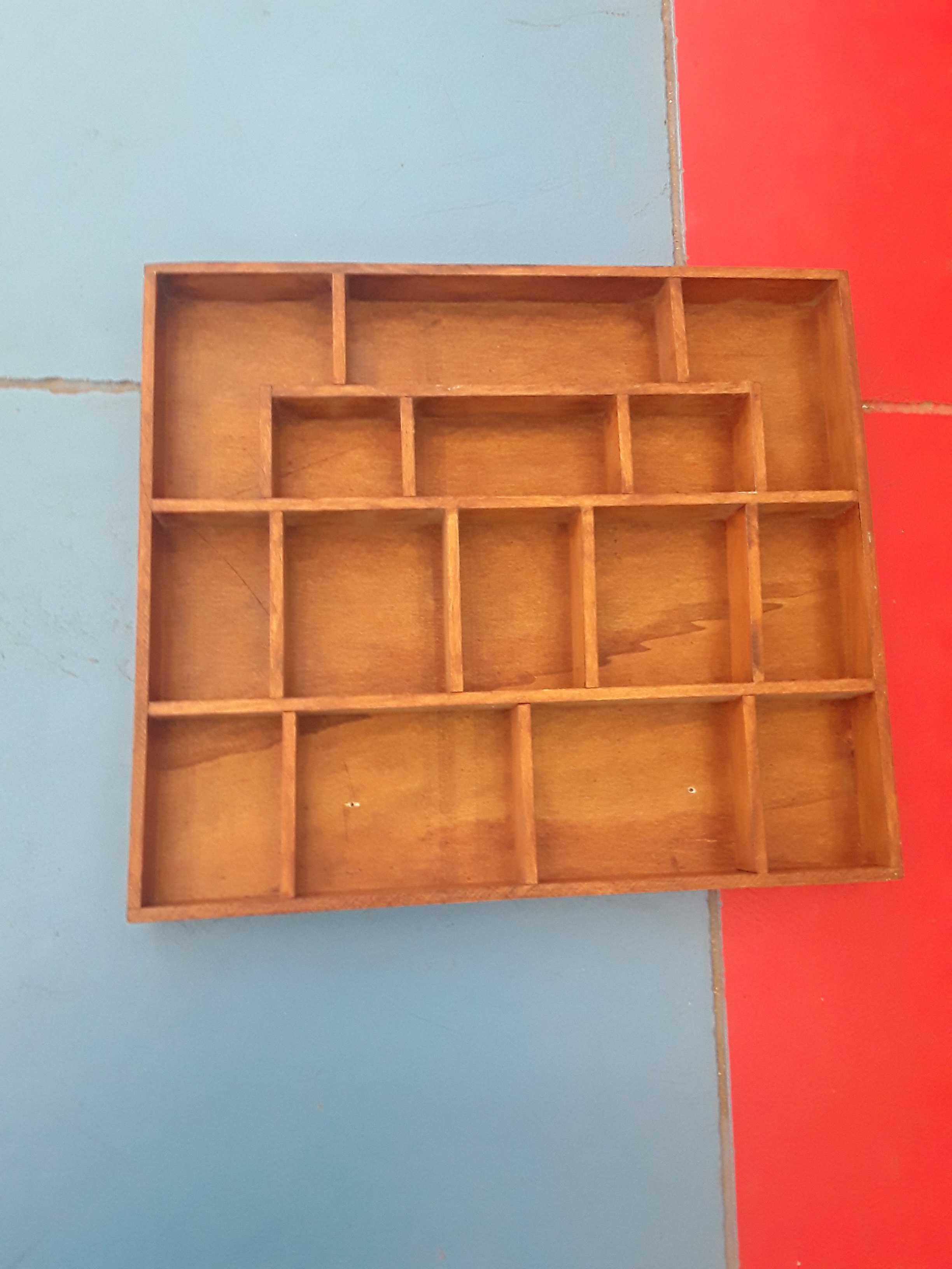 bacheca in legno